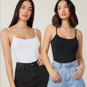 Set of Tank Tops with Support